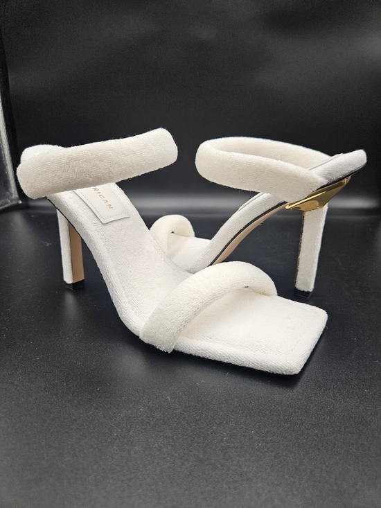 Good American Shoes - Good American White Terry Heeled Sandals Size 8 Square Toe Mule NWT